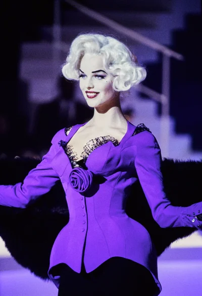 Look 19